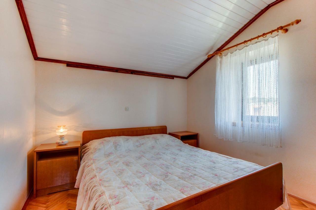 Apartment Danilo Mali Losinj Exterior photo